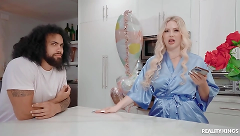 Married up and ready to get anal