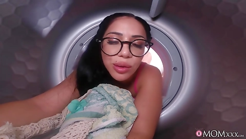 Hot kissable madly hallen limaired pussy