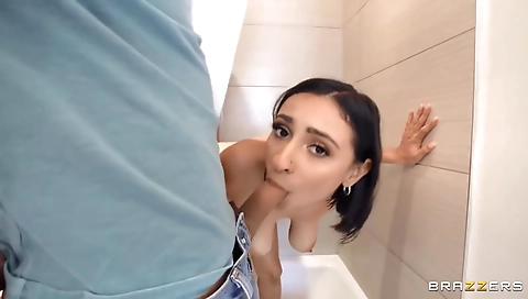 Sexy brunette with her sexy body and theed