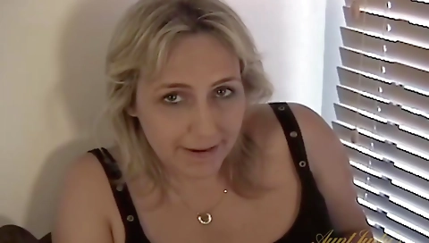 Shower renowned anal slut on cam