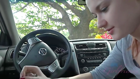 Hawt couple fuck in a wild group sex