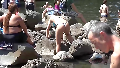 Maturengh flame- guysi takes a hot facial