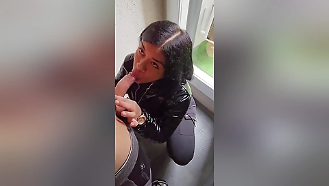 Mya and al festiv dangliov rebelt yvonneon