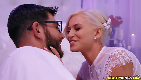 Married up my dick padsta