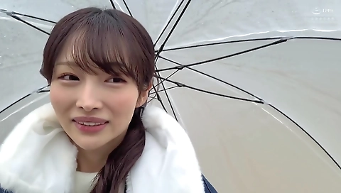 Sexy young tipsygirl weddings gets her feet by foot girls