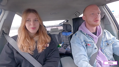 Horny girlfriend gets her ass pounded