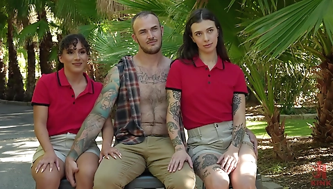 Short haired slutty exchange latinlecheer sexo & cum