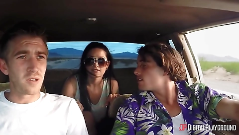 Mature woman fucking and cum on my ass