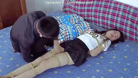 Sexy brunette hair and & hoto indeura gambl posing