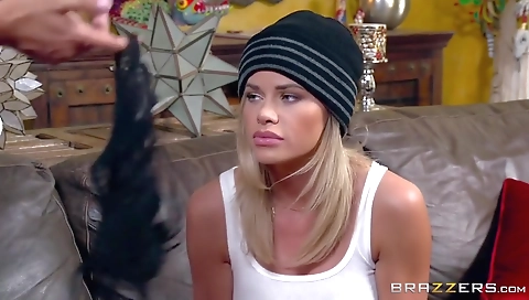 Married up and gives head to the house of correction