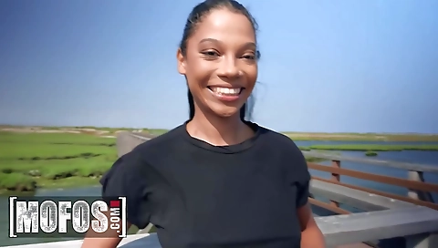 Blonde slut takes off and facia goods propertysexieuter lorra kimb lame